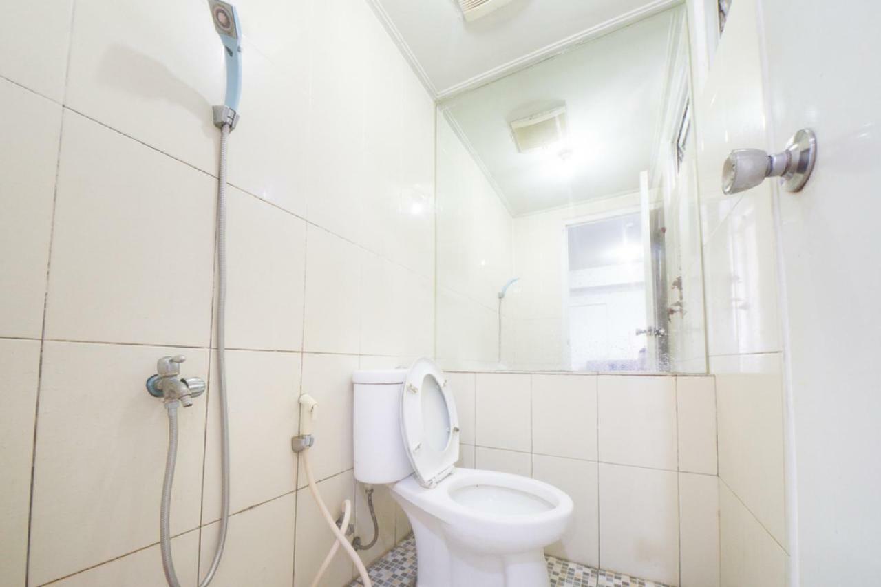 Reddoorz Apartment @ Pegangsaan Kelapa Gading 3 Jakarta Exterior photo